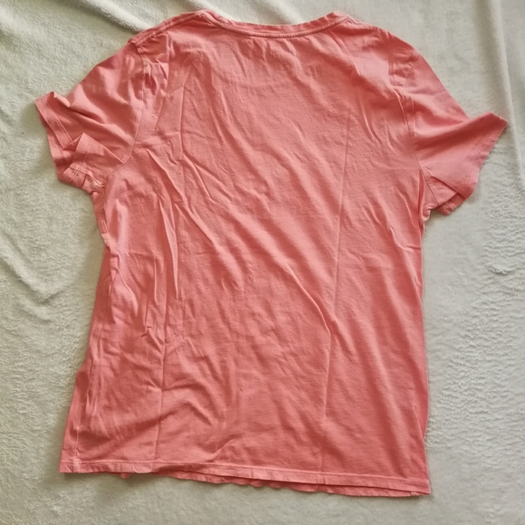 Old Navy Crew Neck Tee - Picture 3 of 3